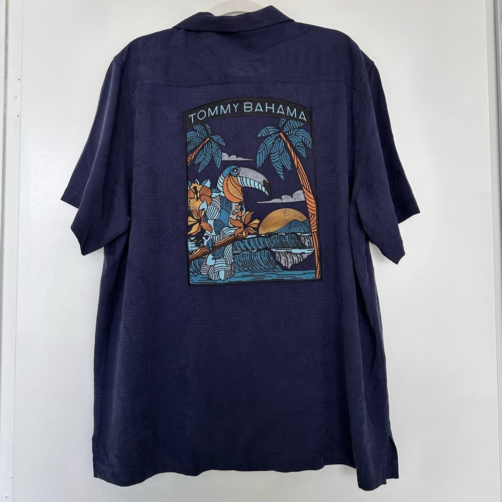 Tommy bahama blue pelican panel back